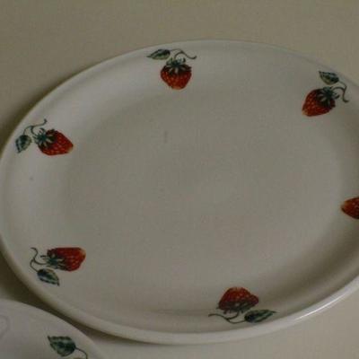 LOT #334: (2) Fruit Bowls (Italy and France)