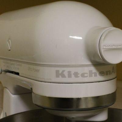 LOT #340: KITCHENAIDâ„¢ Mixer w/ Accessory Bundle