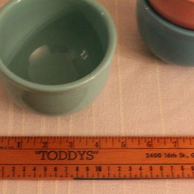 LOT #342: HUGE Mid Century Modern FIESTAâ„¢ Colorful Dinnerware Set