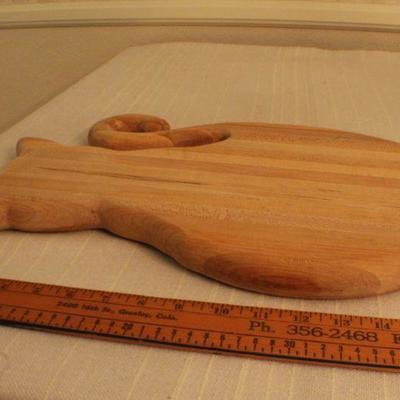 LOT #345: Large Cat Shaped Wood Chopping Block 