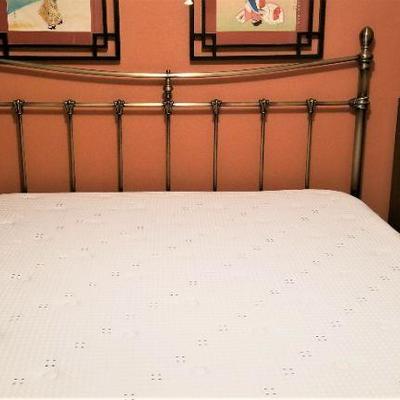Lot #53  Very nice Queen Brass Bed with Luxury Serta Mattress - like new
