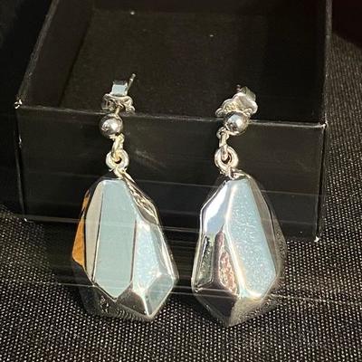 AVON Silvertone Faceted Dangle Earrings