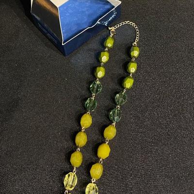 AVON Brilliant Brights Beaded Necklace in Lime 