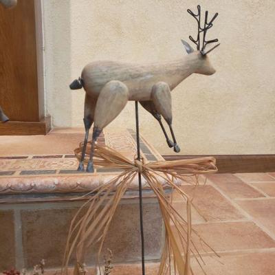 Lot 6: Reindeer Table Scape