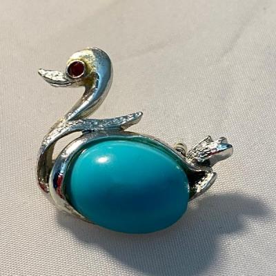 Vintage Silvertone Swan Duck Pin