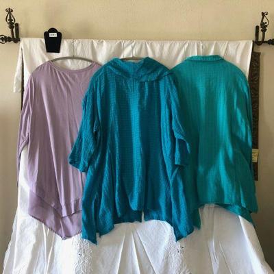 Lot of 3 Soft Surroundings Brand Ladies Tops Lot # 163