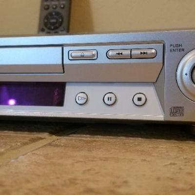 LOT #33: Sony DVD Player w/ Remote TESTED A+