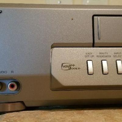 LOT #34: Sony VHS Player TESTED A+