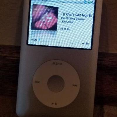 LOT #36: Silver 80gb Ipod TESTED A+