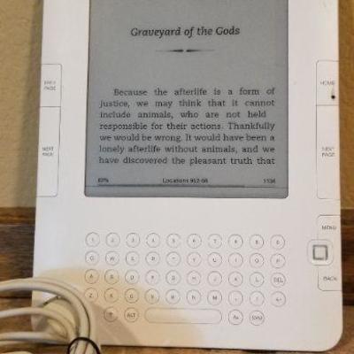 LOT #37: Vintage Kindle TESTED A+