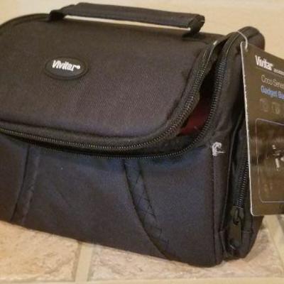 LOT #39: Vintage SONY HDR-CX240 Camera w/ Bag and Accessories