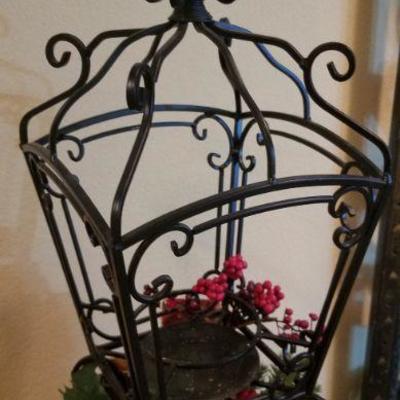 LOT #45: Vintage Christmas Deco Light Pole w/ 4 Carolers