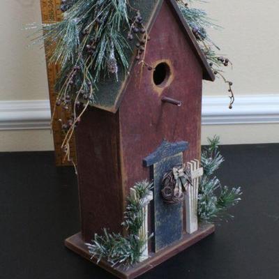 LOT #52: Holiday Deco Birdhouse 