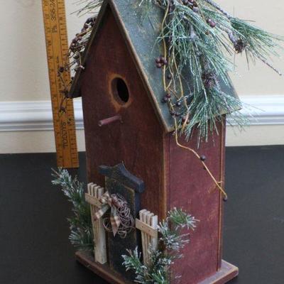 LOT #52: Holiday Deco Birdhouse 