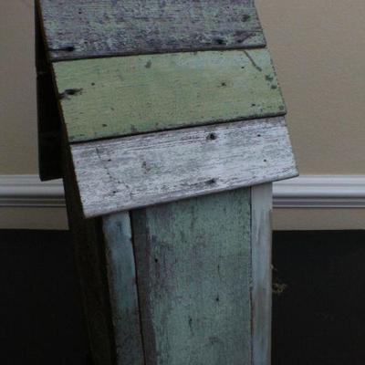 LOT #54: Vintage Wood Deco Bird Home