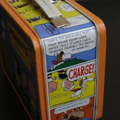 LOT #62: Authentic Vintage PEANUTSâ„¢ Metal Lunch Box w/ Thermos