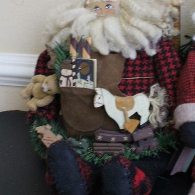 LOT #79: (2) Santa Claus Soft Dolls Unmarked 