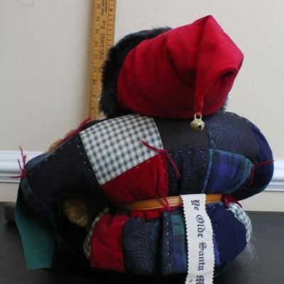 LOT #80: Large Sitting Santa Claus by Ye Olde Santa Maker by DEE GARR