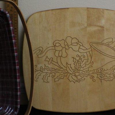 LOT #81: Large LONGABERGER WOODCRAFTSâ„¢ American Made Handwoven Basket