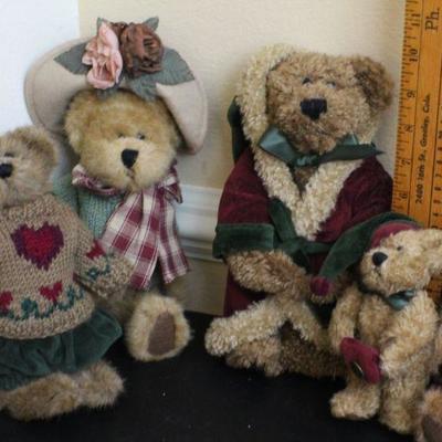 LOT #89: Large Bundle of Assorted Boyd's Bearsâ„¢