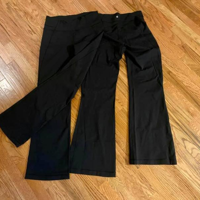 LULULEMON SIZES 10-12 AVAILABLE