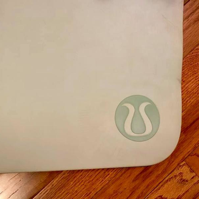 LULULEMON SIZES 10-12 AVAILABLE