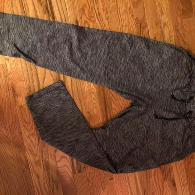 LULULEMON SIZES 10-12 AVAILABLE