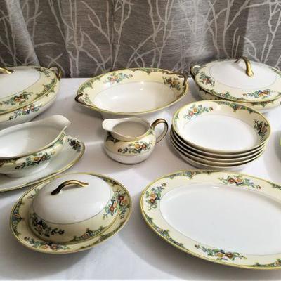 Lot #70  Vintage Japan Dinnerware set - pretty