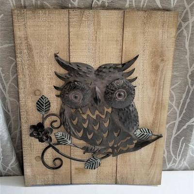 Lot #76 Cute Decorative Owl on board - indoor or outdoors