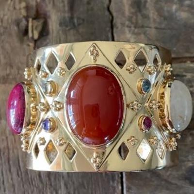 AMRAPALI for Lucky Brand Gold cuff INDIA 