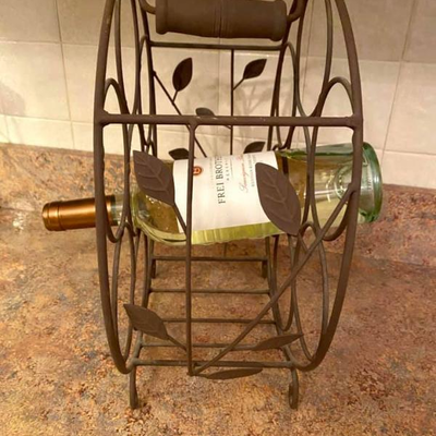 METAL WINE RACK