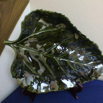 LOT #95: Large Collection of Leaf Plates w/ Large Platter by CRATE & BARRELâ„¢