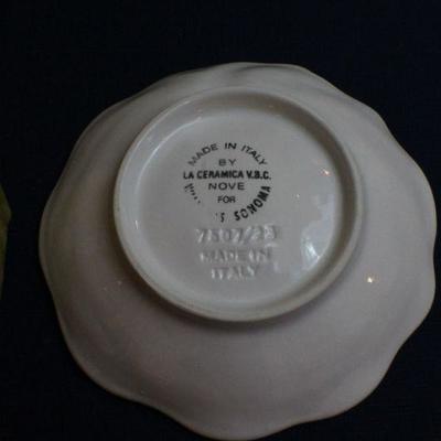 LOT #101: Two MADE IN ITALY (one VIETRIâ„¢) Holiday Themed Bowls