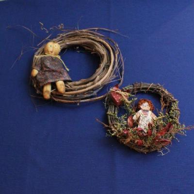 LOT #106: (2) Small Wreaths