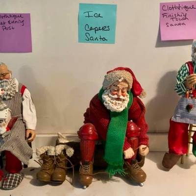Clothtique Santas (Boxes included)