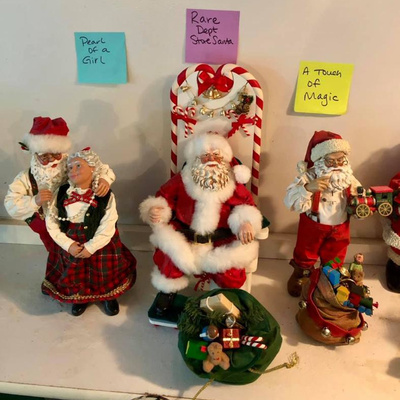 Clothtique Santas (Boxes included)