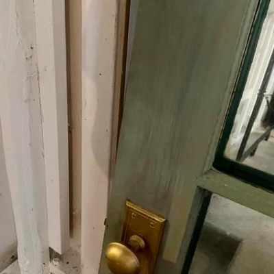 ANTIQUE MIRRORED DOOR