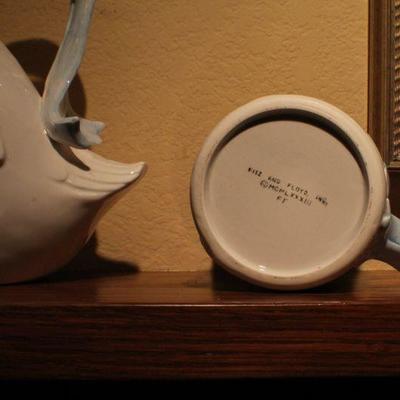 LOT #120: (2) Vintage Duck Coffee Mug w/ pitcher 
