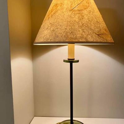 FLOOR & TABLE LAMPS