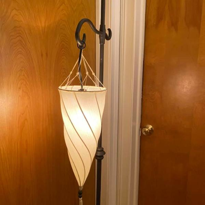 FLOOR & TABLE LAMPS