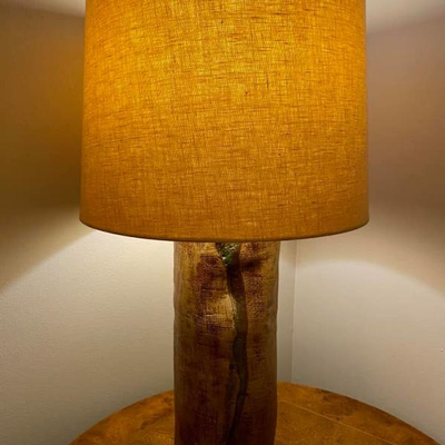 FLOOR & TABLE LAMPS