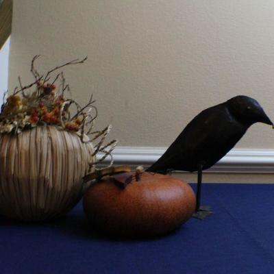 LOT #128: Assortment (3) of Halloween Holiday Home Deco 