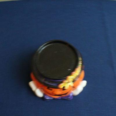 LOT #131: Fitz and Floydâ„¢ Halloween Smiling Pumpkin w/ Bowtie
