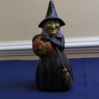 LOT #133: Halloween Witch Figure Deco