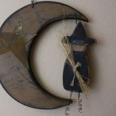 LOT #140: Vintage CHESTNUT LANE CREATIONSâ„¢ Hanging Halloween Witch Deco