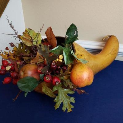 LOT #146: Artificial Thanksgiving Holiday Gourd Cornucopia