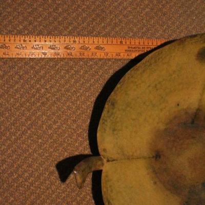 LOT #151: Large Leaf Design Platter 