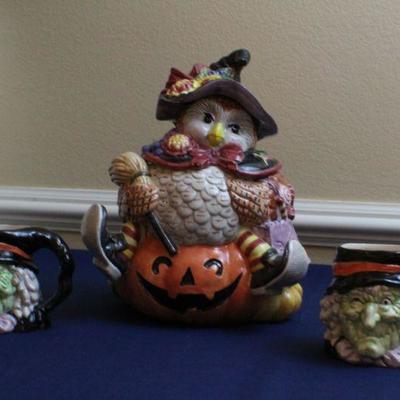 LOT #152: (3) Fitz and Floyd Ceramic Halloween Deco Items 