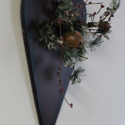 LOT #155: Hanging Heart Shaped Home Deco