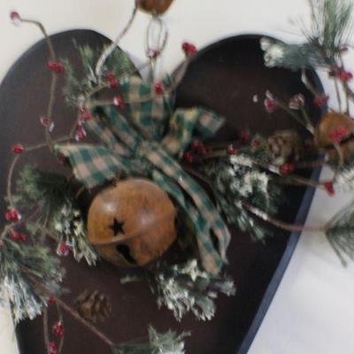 LOT #155: Hanging Heart Shaped Home Deco